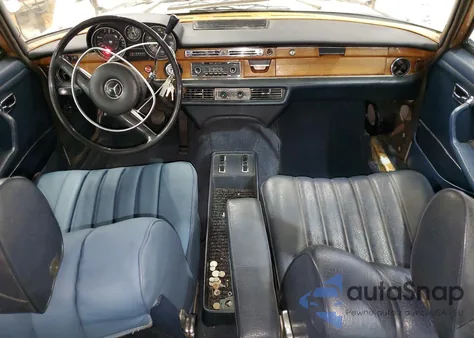 1970 Mercedes Benz 280Se z USA, uszkodzony, nr VIN 10801812048562